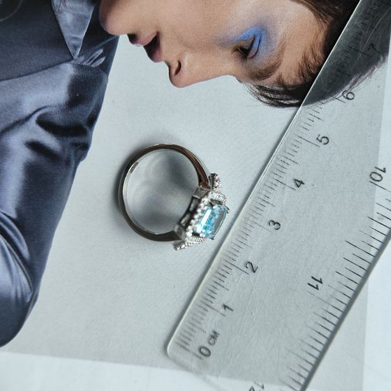 Серебряное кольцо с топазом 3.232ct