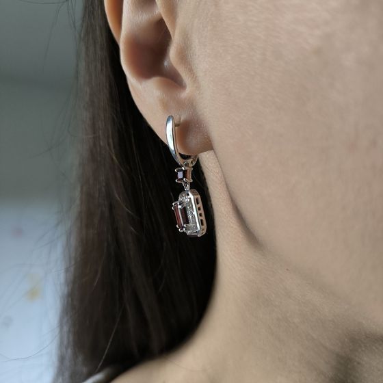 Серебряные серьги с гранатом 3.301ct