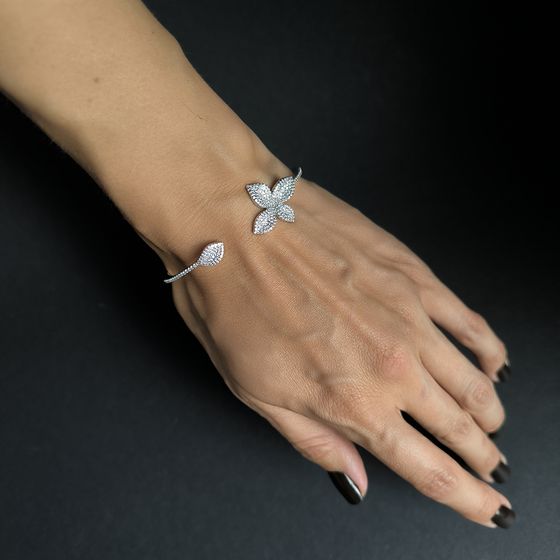 Серебряный браслет с фианитами