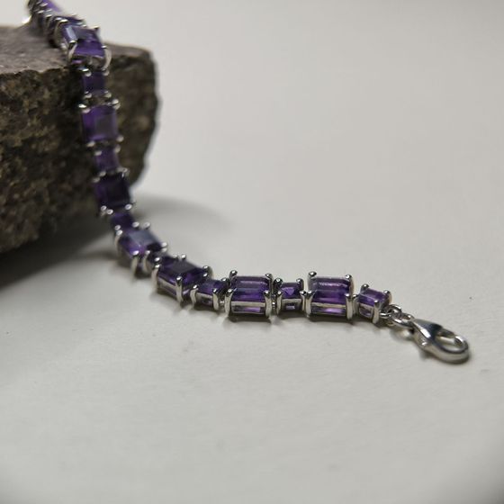 Серебряный браслет с аметистом 10.675ct
