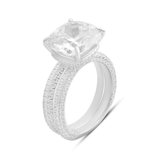 Серебряное кольцо с фианитами