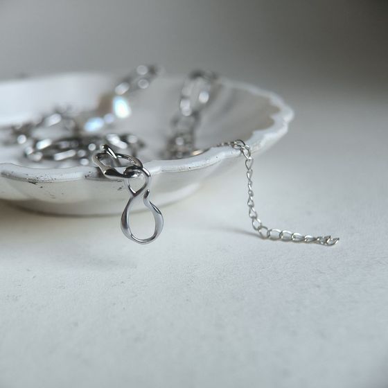 Серебряное колье с жемчугом барочным