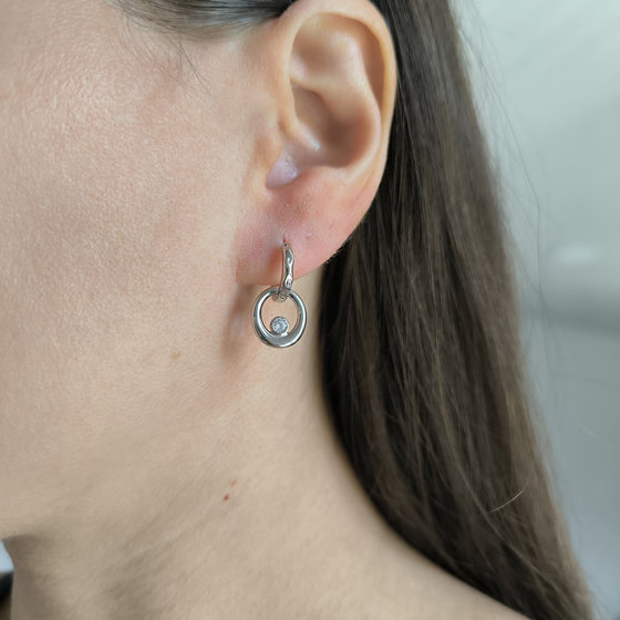 Серебряные серьги с фианитами