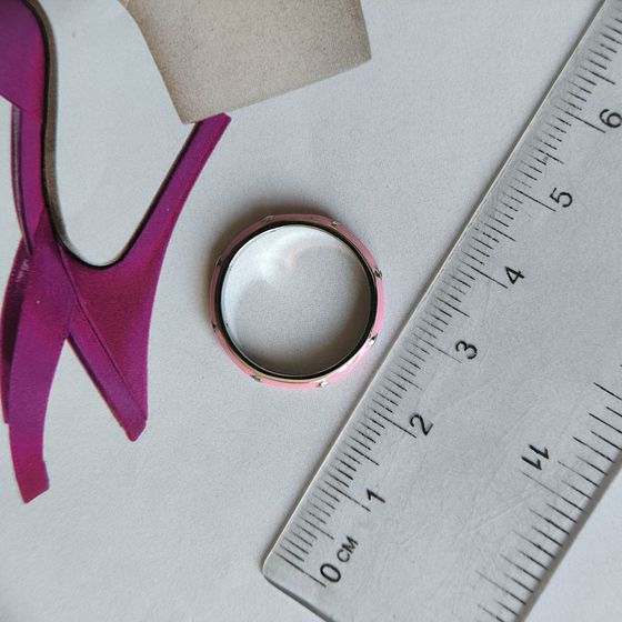 Серебряное кольцо с емаллю, фианитами