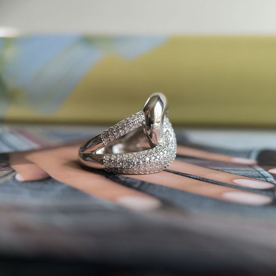 Серебряное кольцо с фианитами