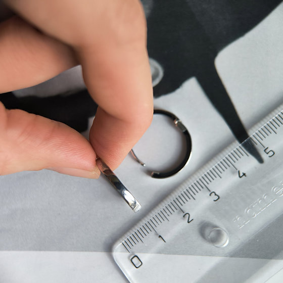 Серебряные серьги с емаллю