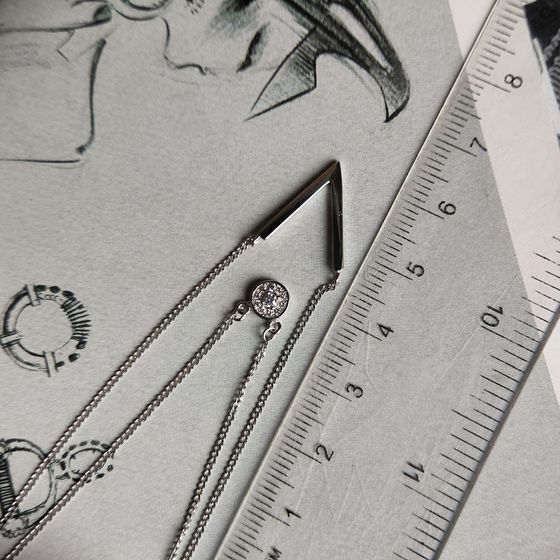 Серебряное колье с фианитами