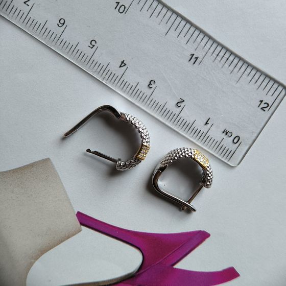 Серебряные серьги с фианитами