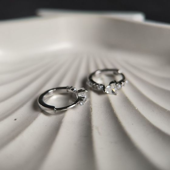 Серебряные серьги с фианитами