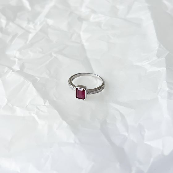 Серебряное кольцо с рубином 1.615ct
