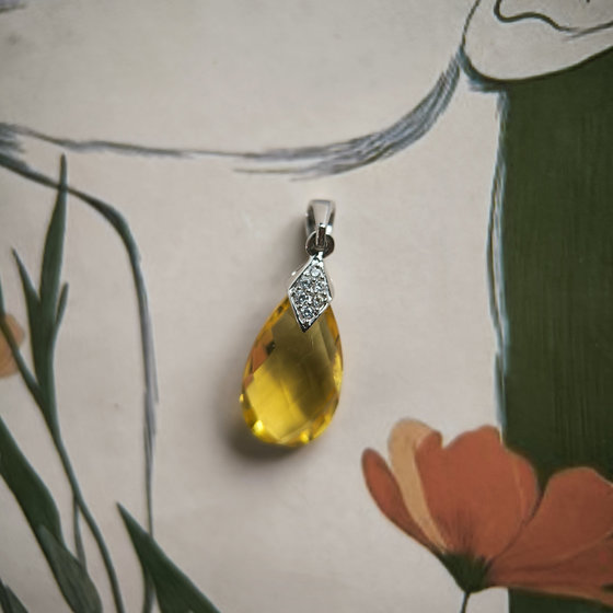 Серебряная подвеска с цитрином nano 4.759ct