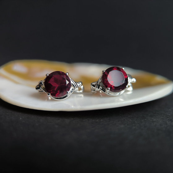 Серебряные серьги с гранатом nano 3.425ct