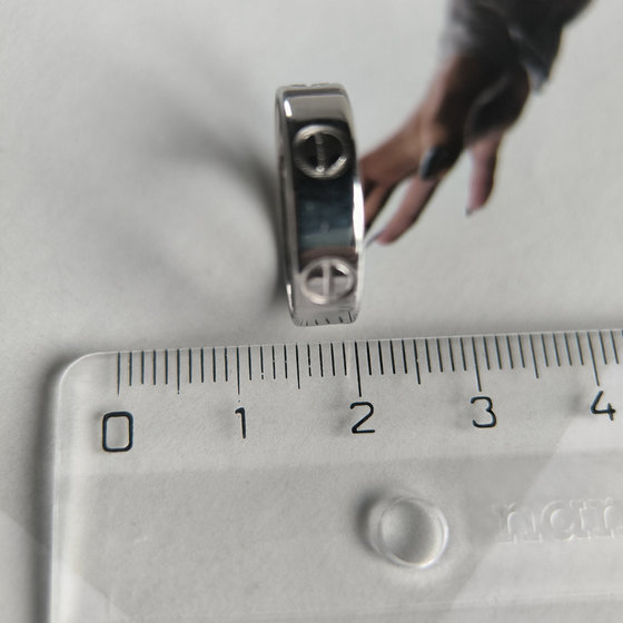 Серебряное кольцо с фианитами