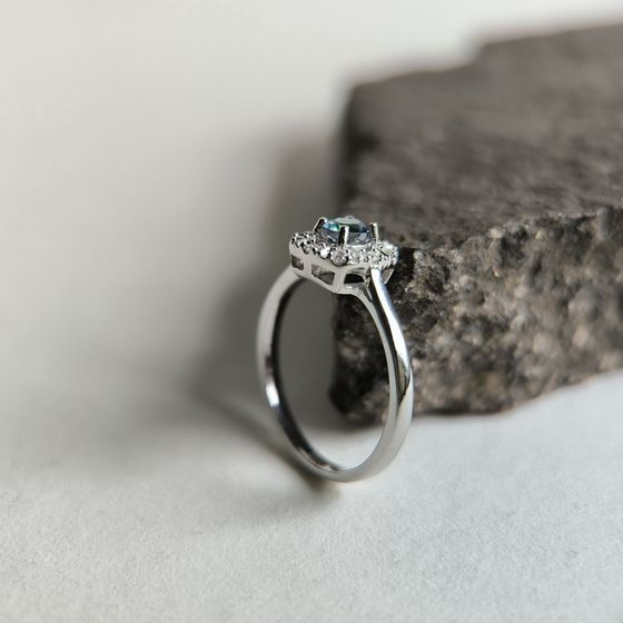 Серебряное кольцо с мистик топазом 0.358ct