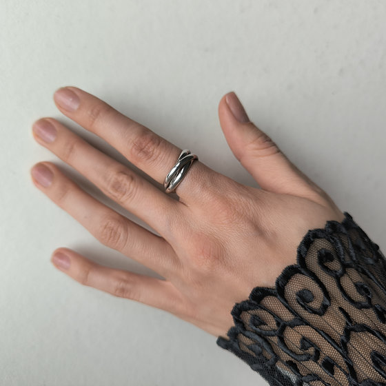 Серебряное кольцо без камней