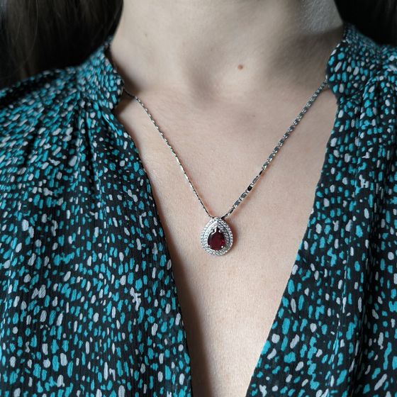 Серебряная подвеска с гранатом 2.181ct, фианитами