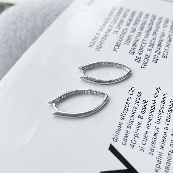 Серебряные серьги с фианитами