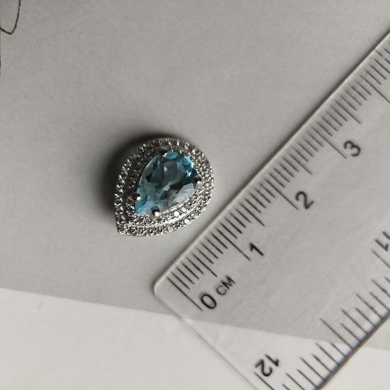 Серебряная подвеска с топазом 2.78ct, фианитами
