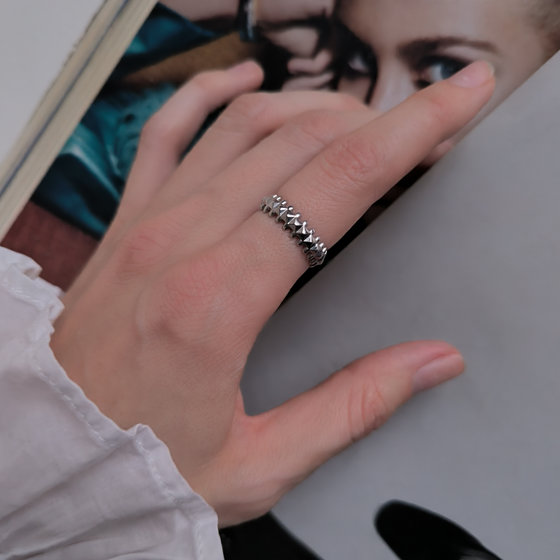 Серебряное кольцо без камней