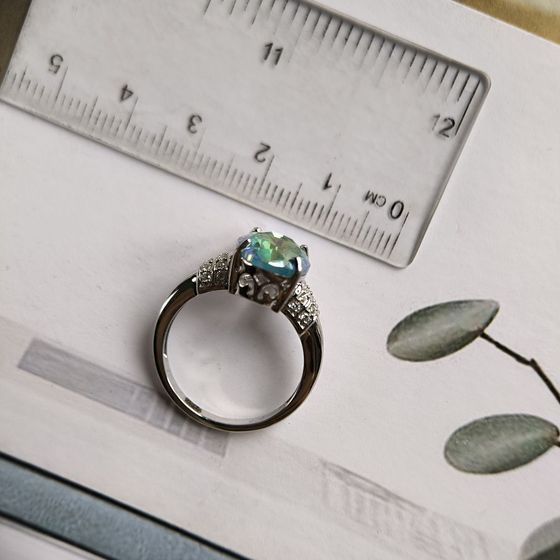Серебряное кольцо с мистик топазом 3.78ct