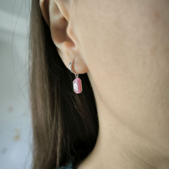 Серебряные серьги с фианитами, емаллю