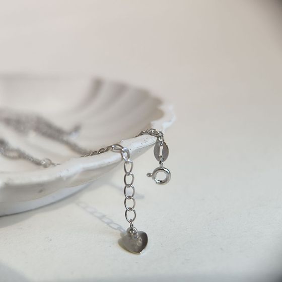 Серебряное колье без камней