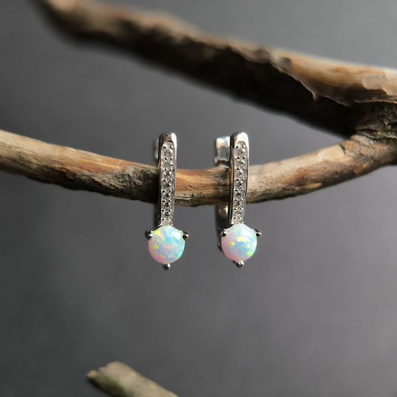 Серебряные серьги с опалом 0.661ct, фианитами