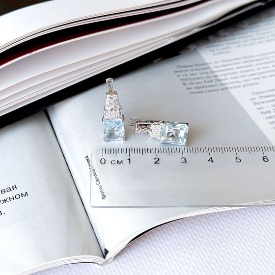 Серебряные серьги с топазом 7.993ct