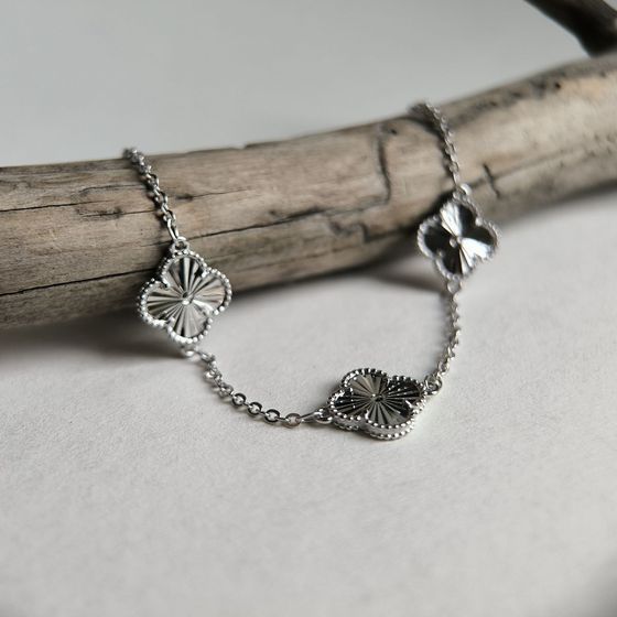 Серебряный браслет без камней