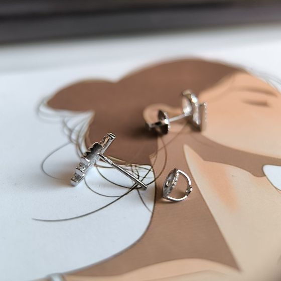 Серебряные серьги с фианитами