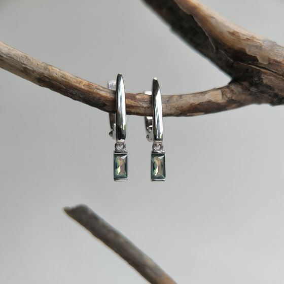 Серебряные серьги с мистик топазом 0.423ct