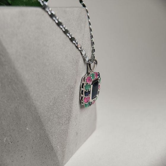 Серебряная подвеска с сапфиром 0.882ct, изумрудом, рубином