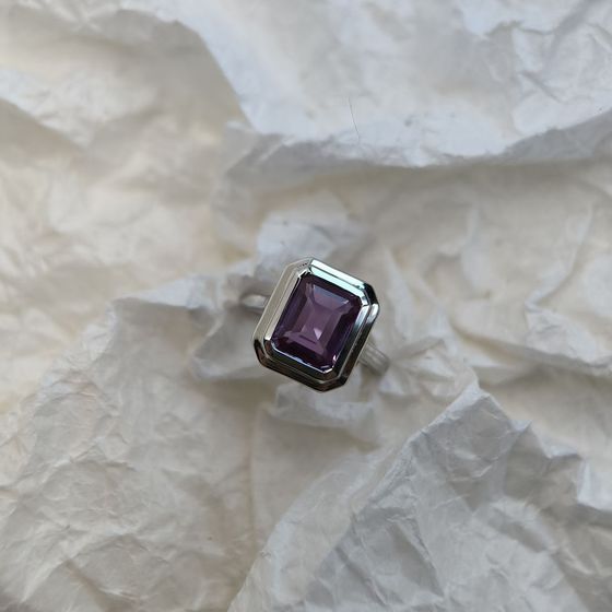 Серебряное кольцо с александритом 4ct