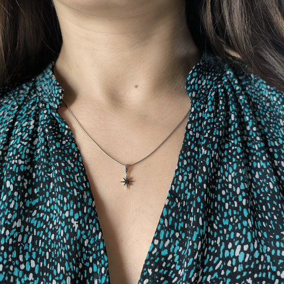 Серебряная подвеска без камней