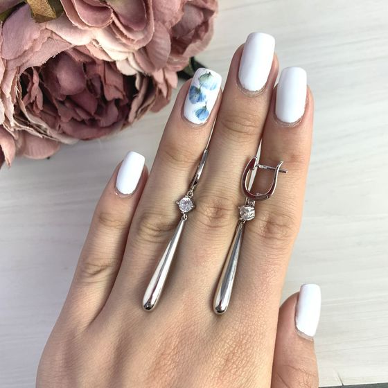 Серебряные серьги с фианитами