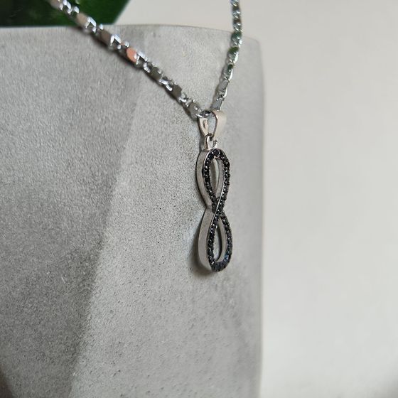 Серебряная подвеска с фианитами