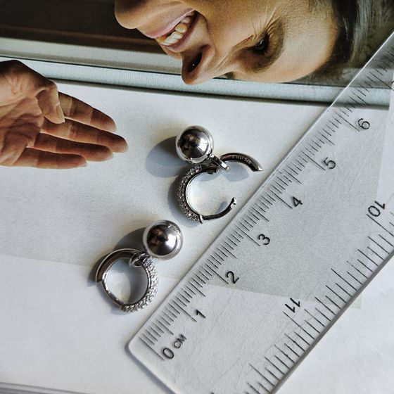 Серебряные серьги с фианитами