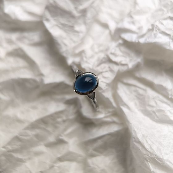 Серебряное кольцо с сапфиром nano