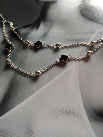 Серебряное колье с ониксом