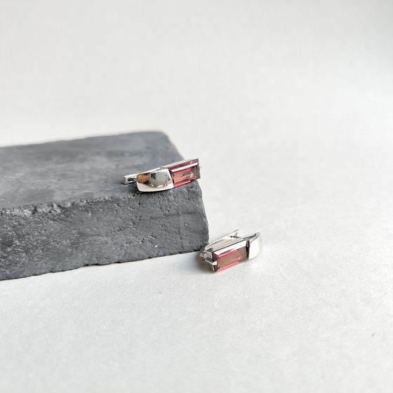 Серебряные серьги с гранатом 5.517ct