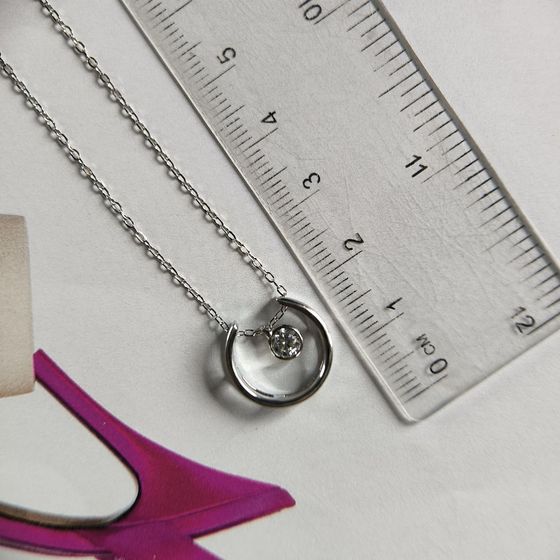 Серебряное колье с фианитами