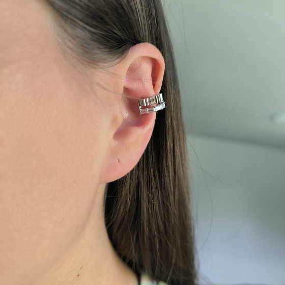 Серебряные серьги с фианитами