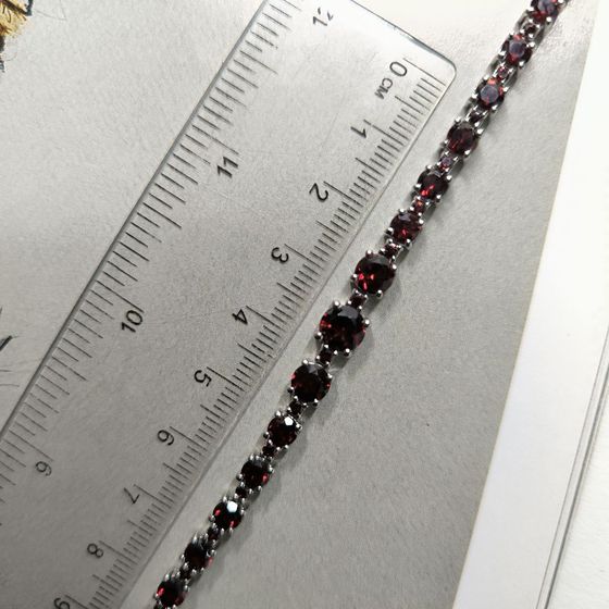 Серебряный браслет с гранатом 9.364ct