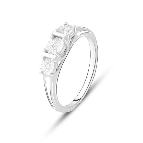 Серебряное кольцо с бриллиантом 0.03ct