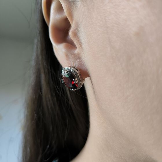 Серебряные серьги с гранатом 9.34ct