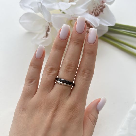 Серебряное кольцо с керамикой