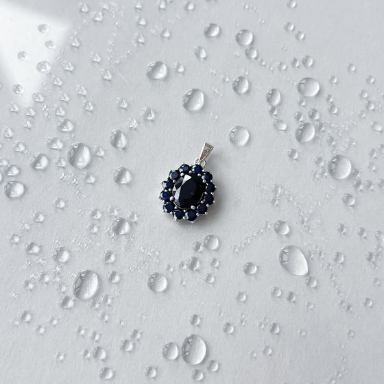 Серебряная подвеска с сапфиром 5.58ct