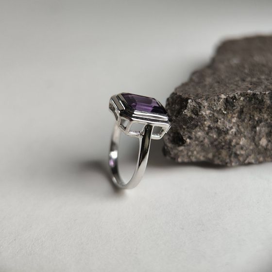 Серебряное кольцо с аметистом 3.125ct
