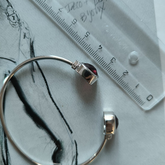 Серебряный браслет с гранатом nano 7.208ct, фианитами