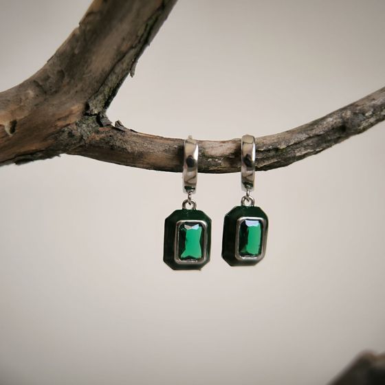 Серебряные серьги с фианитами, емаллю